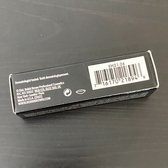 Bobbi Brown Crushed Lip Color in Sazan Nude - Picture 15 of 16